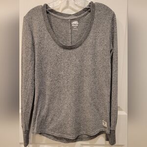Roots Long Sleeve Gray Tee Women’s Size M Canada